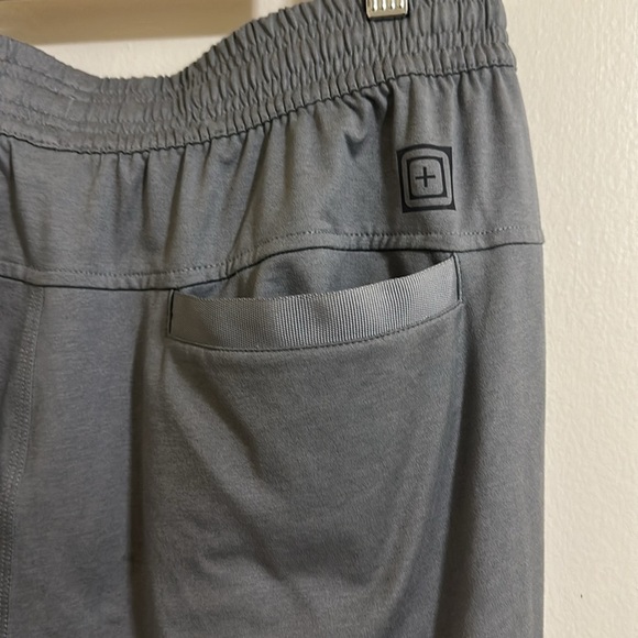 EUC 5.11 Tactical Men’s Physical Training Ready Gray Athletic Joggers Medium - Picture 5 of 7